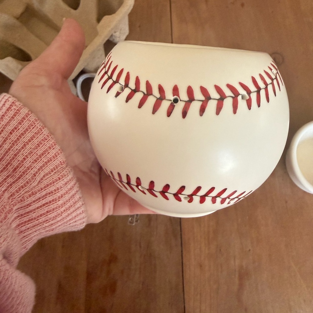 PartyLite Baseball ScentGlow Warmer … brand new
